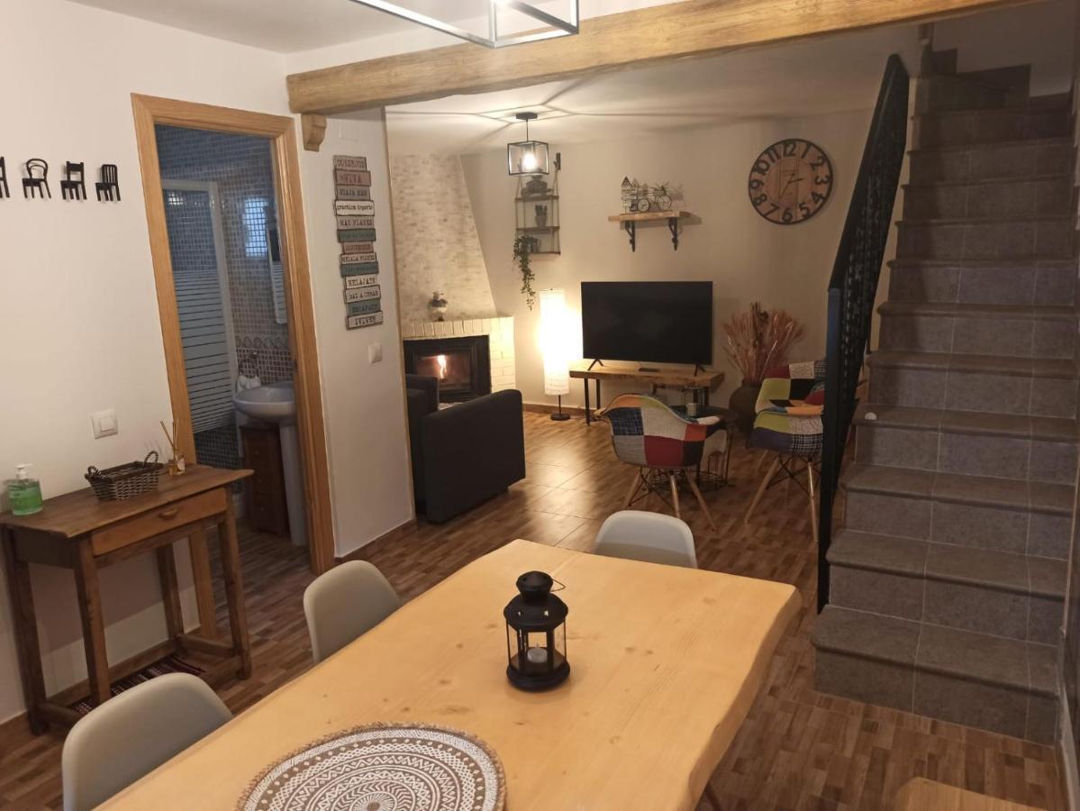 La Casa De La Abuela Desi Villa Casavieja Bagian luar foto